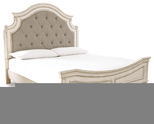 Realyn California King Upholstered Panel Bed with Mirrored Dresser
