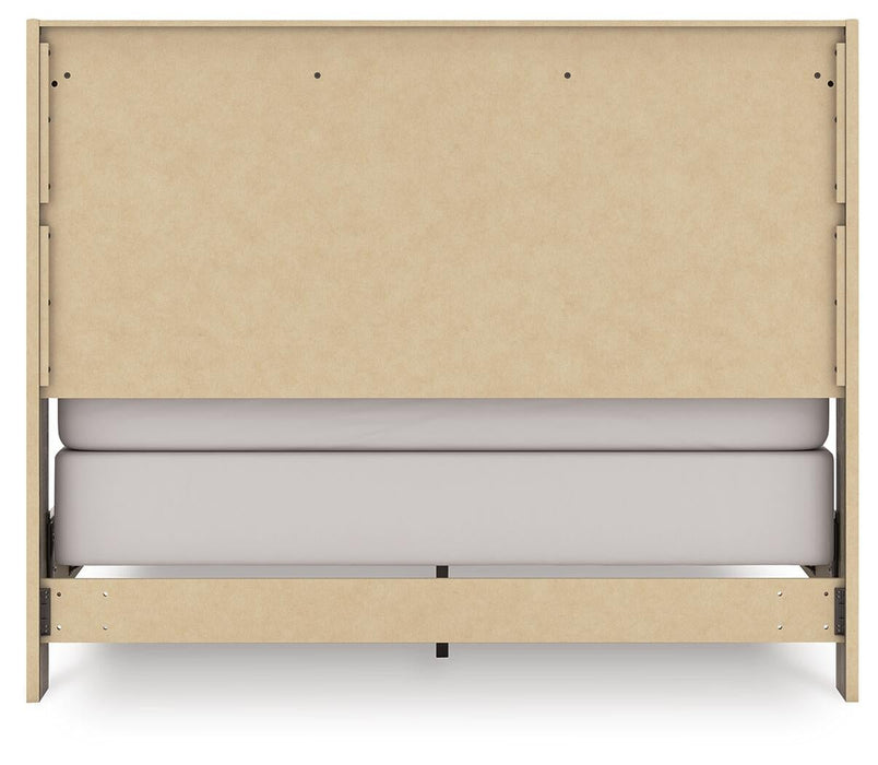 Elbrim Queen Panel Bed