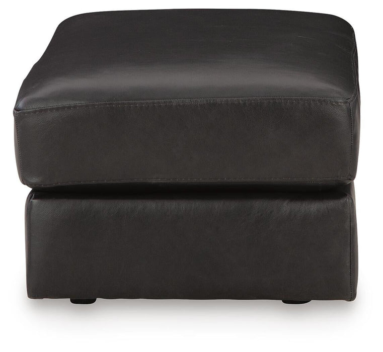 Amiata Chair and Ottoman