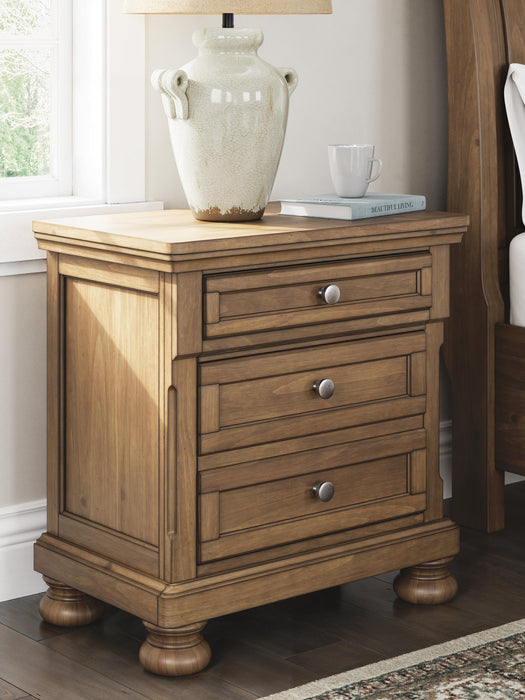 Feddinger King Panel Bed with Mirrored Dresser and Nightstand