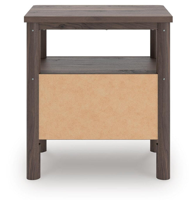 Pamytta Full Panel Bed, Dresser, Mirror and Nightstand