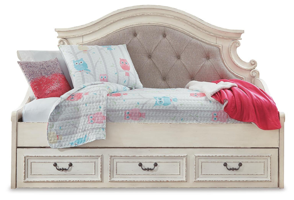 Realyn Twin Day Bed