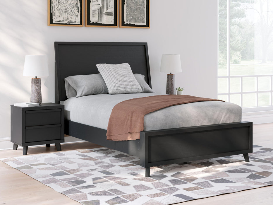 Ashley Express - Danziar Full Panel Bed